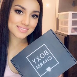 Visit me at Maritzahairandmakeup on YouTube ❤️